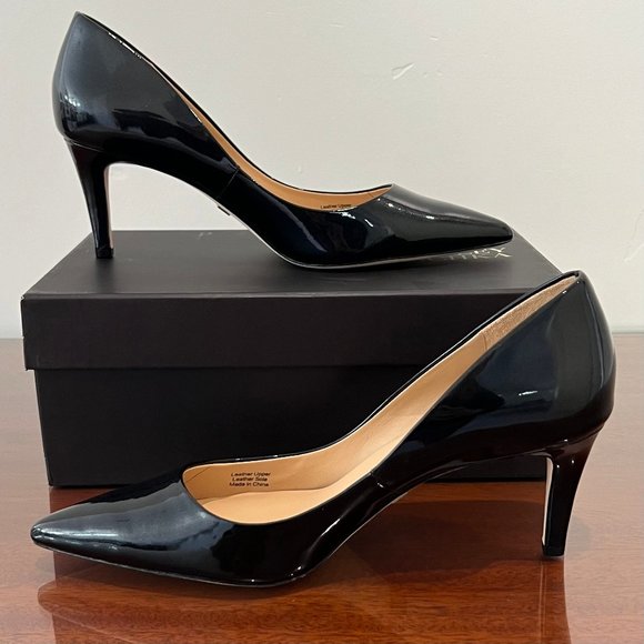 NIB Badgley Mischka Poise II Leather Pumps - Picture 1 of 13